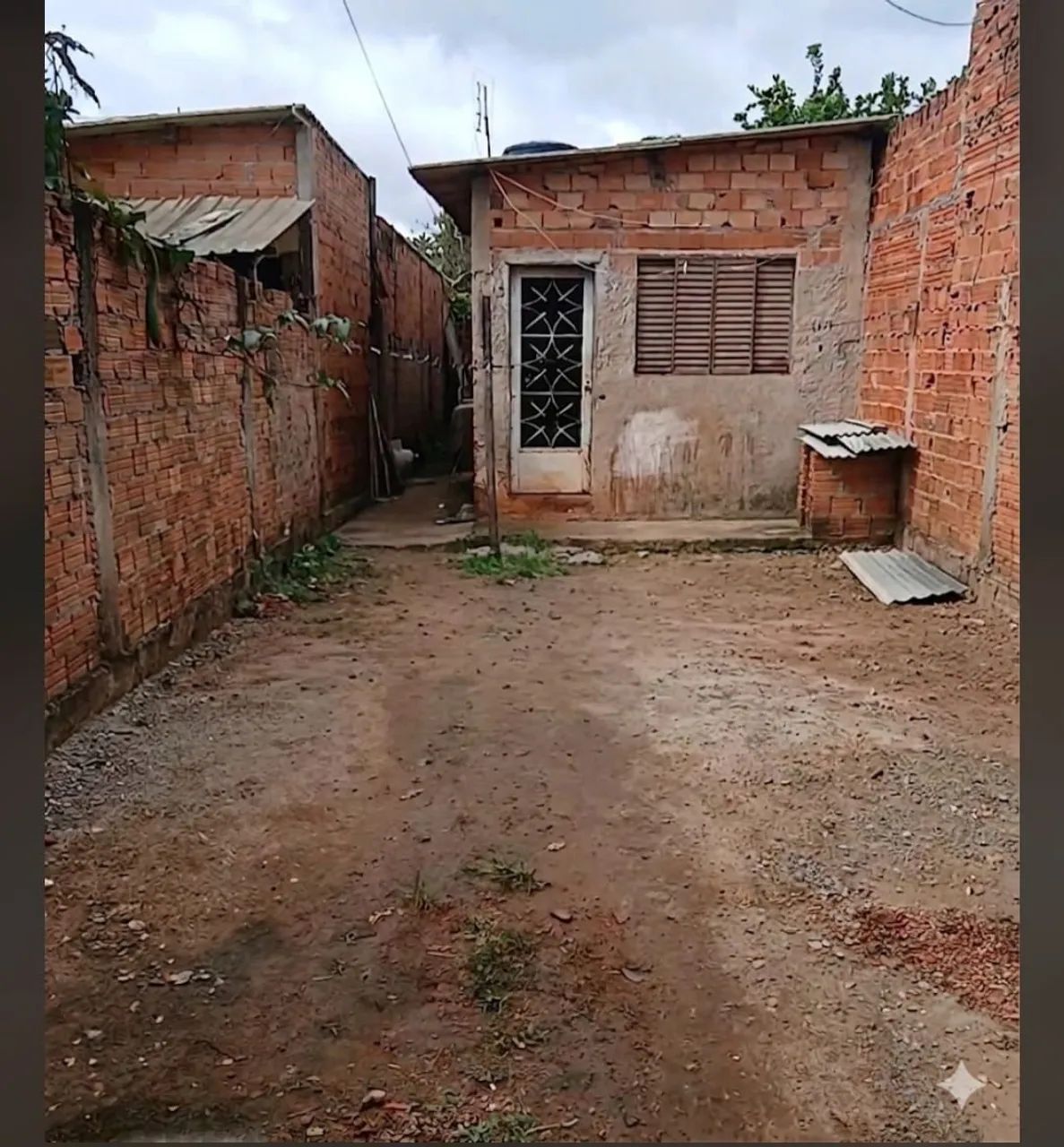 Vende-se uma casa em George oetter  - Foto 2