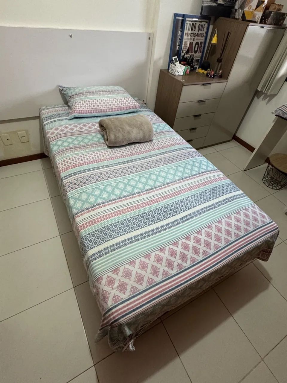 Vendo Cama Box com Colchão e Base Ortobom
