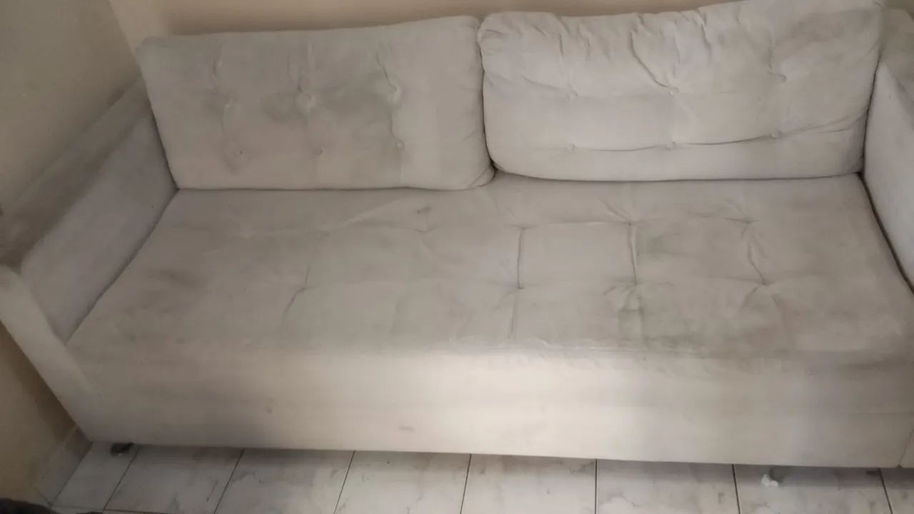 Vendo mesa, sofá e poltrona