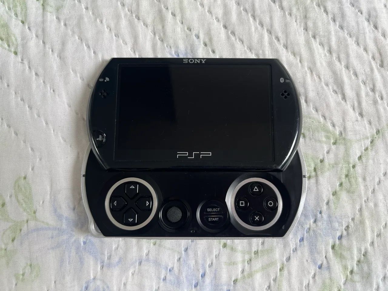 PSP Go Desbloqueado 16gb + 64gb + carregador original - Foto 6