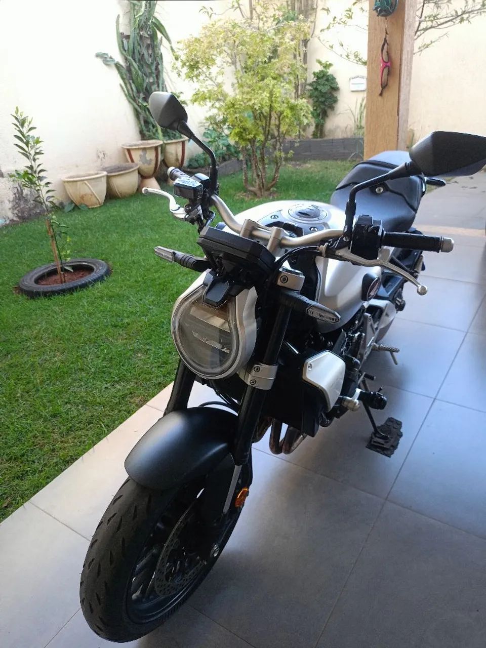 Vendo CB 1000r. - Foto 3
