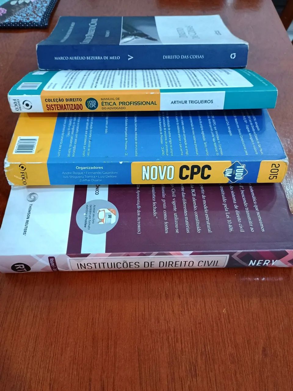 Livros de Direito faculdade. - Foto 2