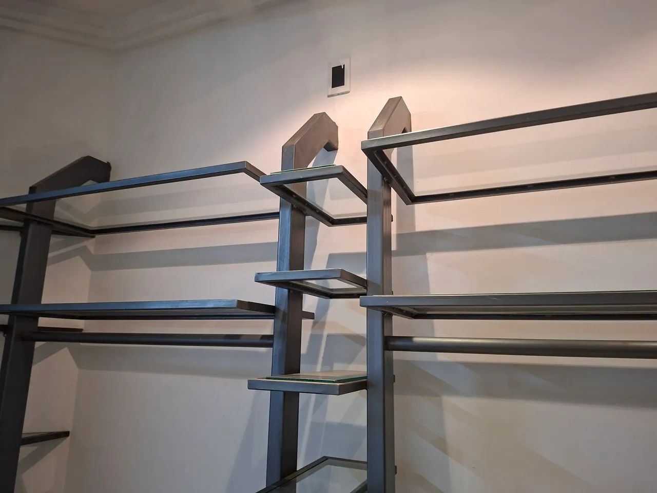 Araras e gôndolas  para loja de roupas  - Foto 5