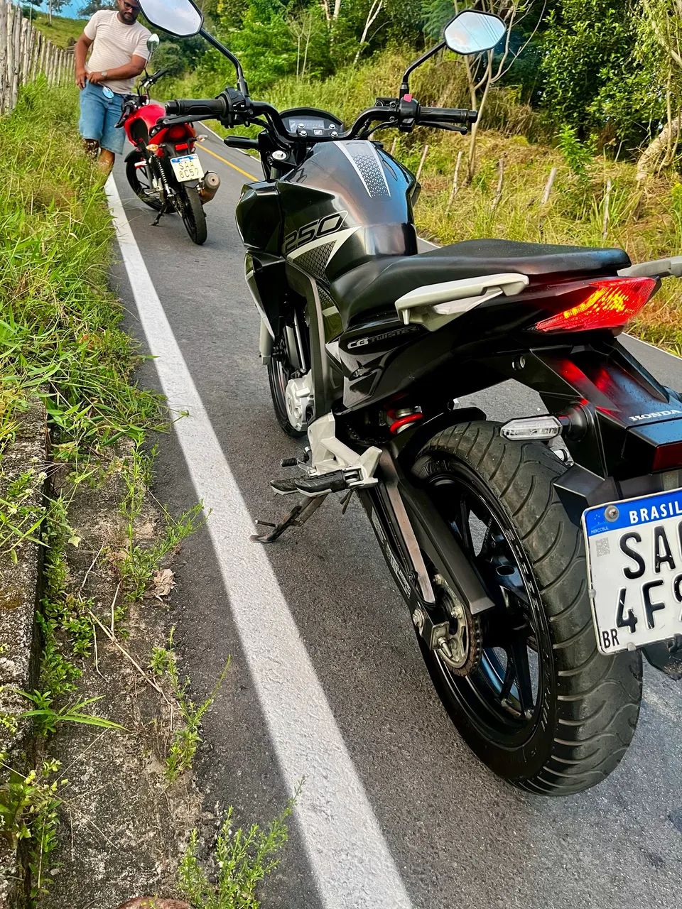 CB Twister 250  - Foto 3