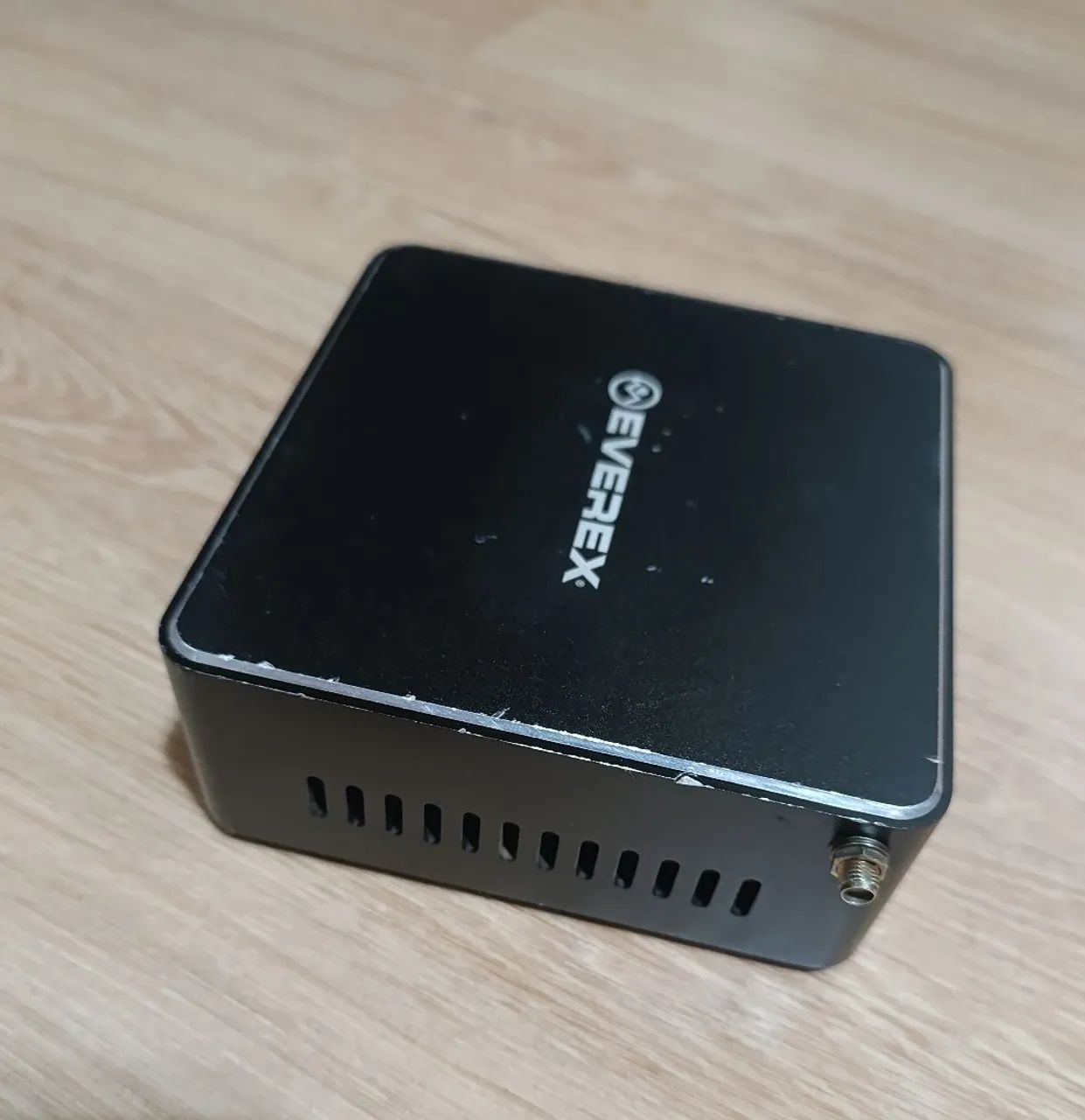 Mini PC Everex i3 8GB RAM | SSD 480GB | 100% Funcional - Foto 3