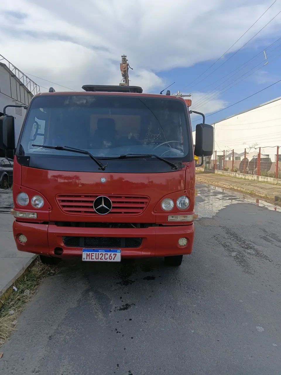 MB ACCELO 915 2007.