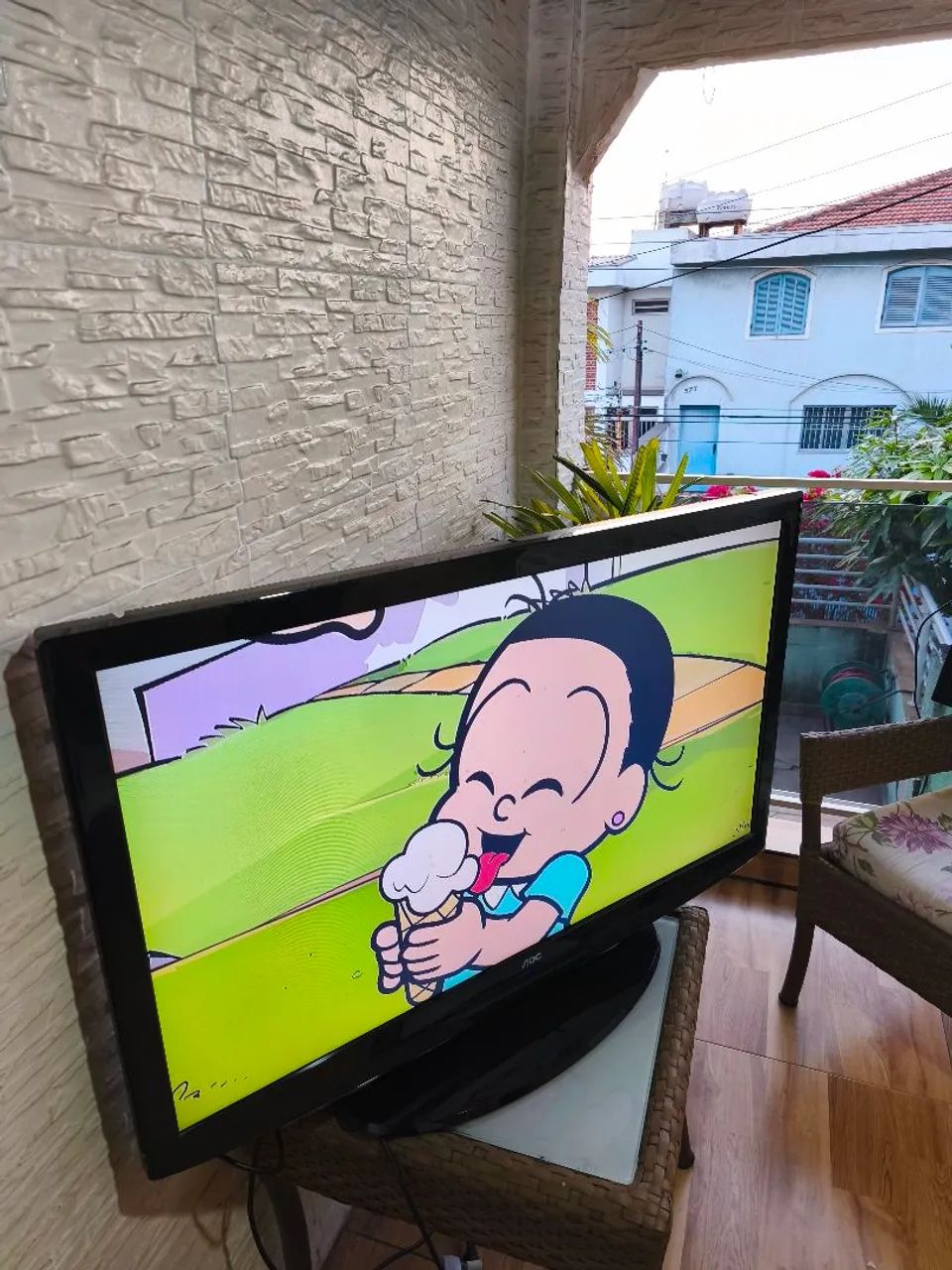 TV 42 POLEGADAS IMPECÁVEL