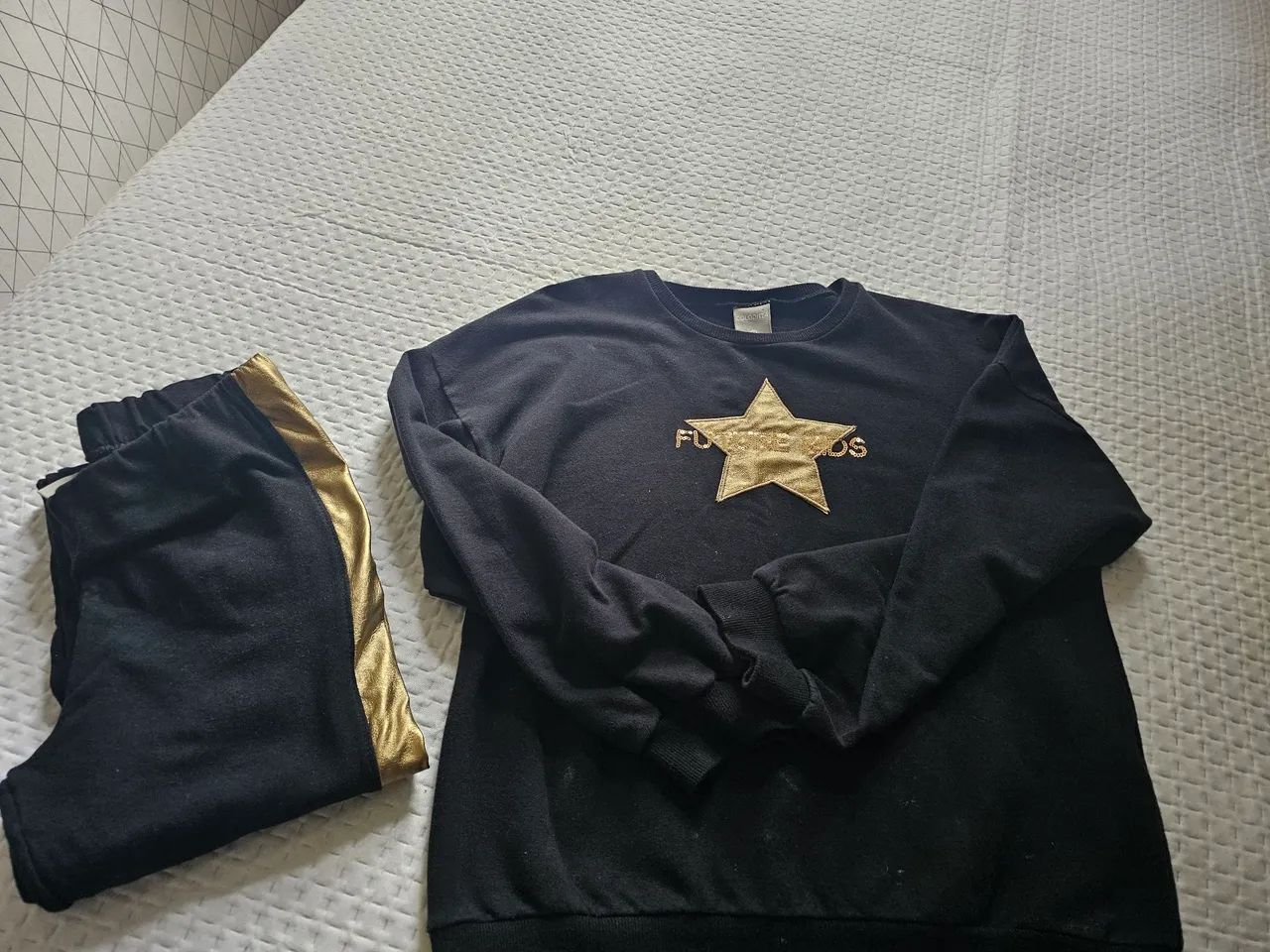 Conjunto de moletom 
