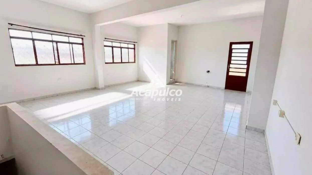 Salão comercial para alugar no Jardim São Jorge em Nova Odessa/SP.