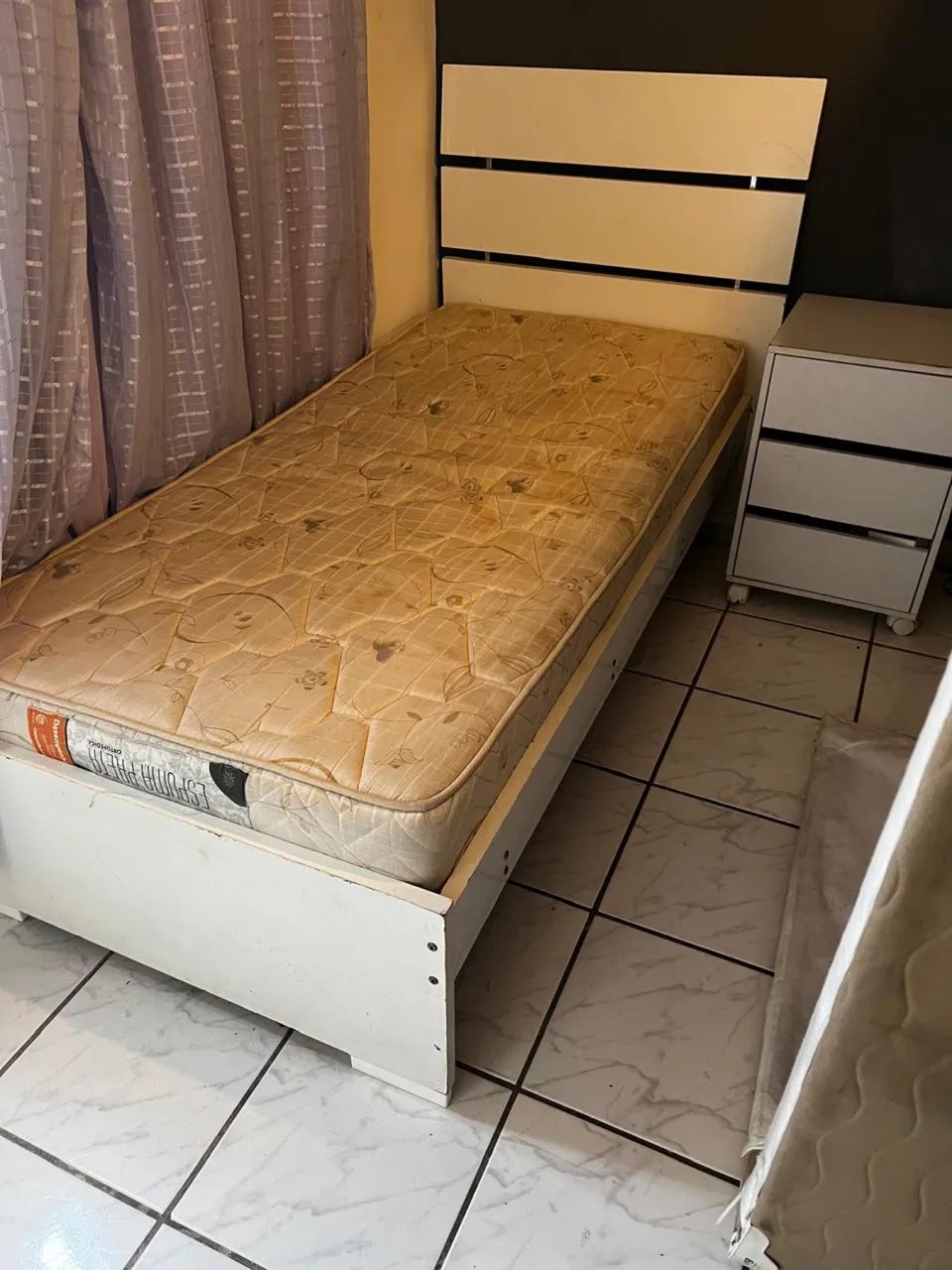 Cama de solteiro