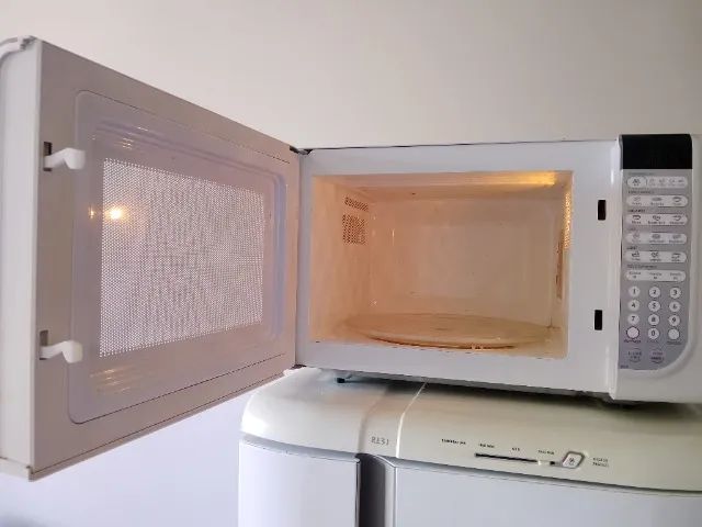Microondas Eletrolux 41 31L - Foto 3