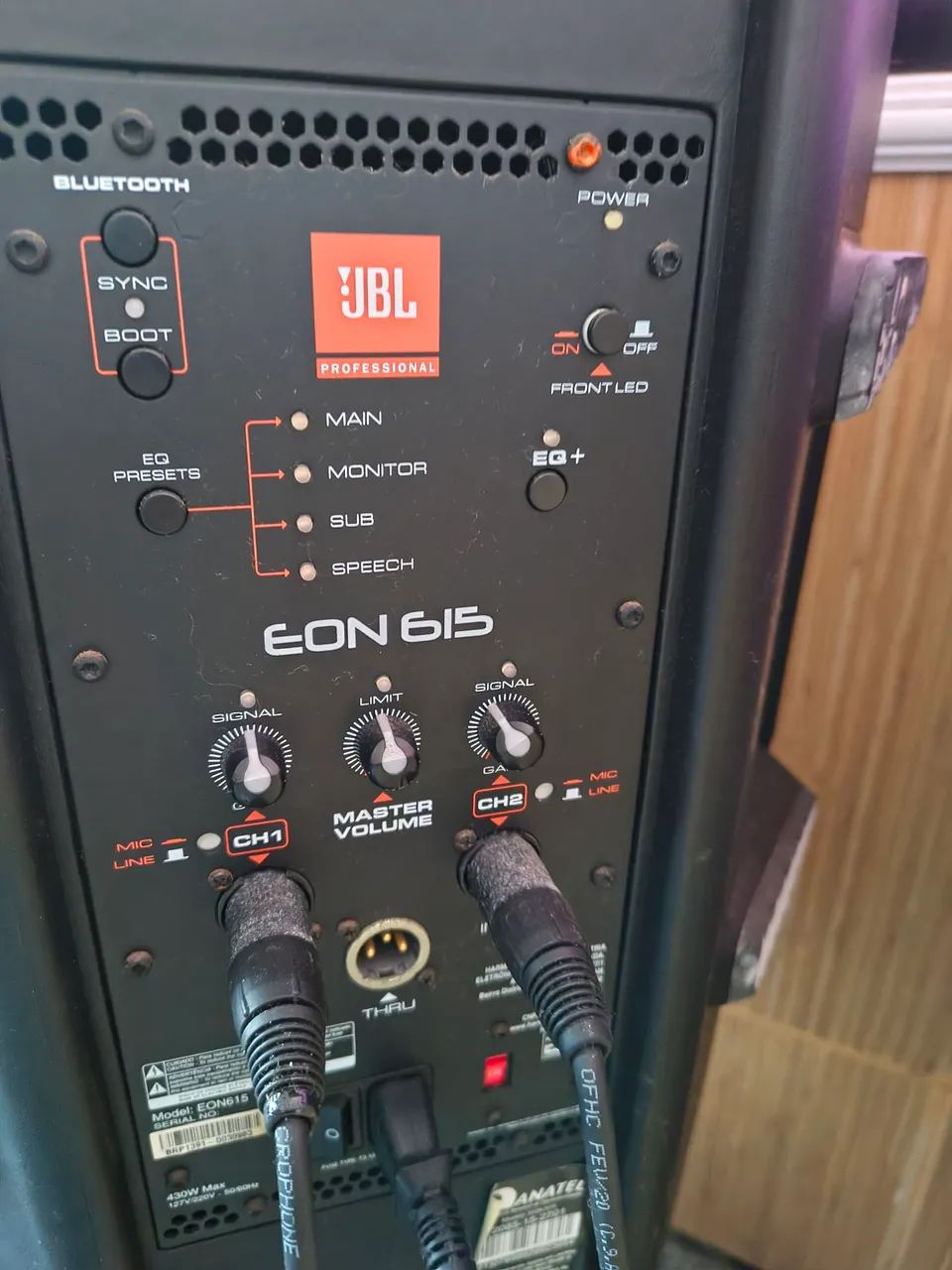 Caixa de Som JBL EON 615 semi nova - Foto 2