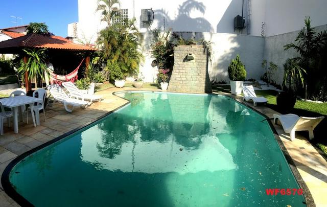 Condomínio Edmundo Rodrigues, casa duplex, 600m², 5 suítes, piscina, Bairro Guararapes - Foto 14