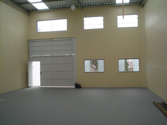 Alugo galpão 160m próx Carrefour Demarchi - Foto 6