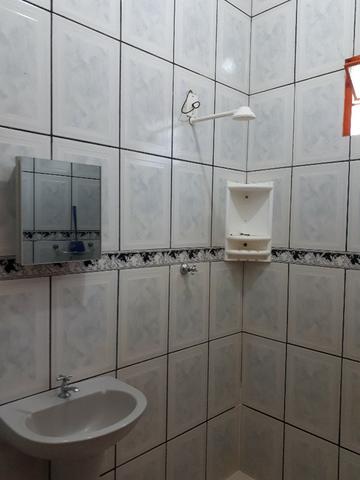 Aluga-se casa no loteamento Santo Afonso, bem localizada e rua asfaltada - Foto 6