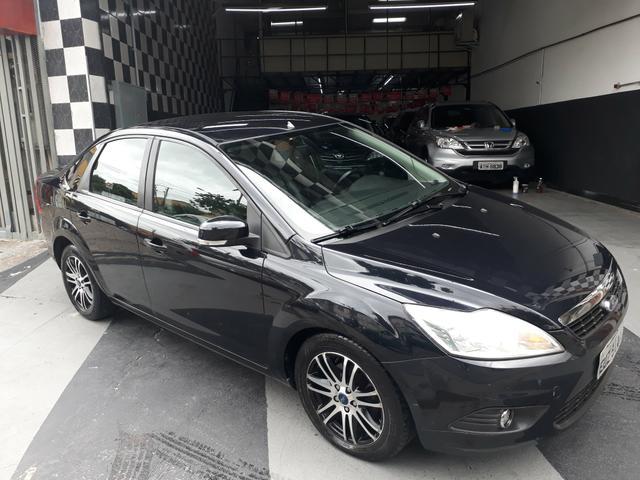 Ford Focus Sedan Automático 2.O ÚNICO DONO COM 70 MIL KM