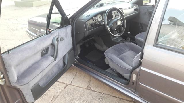 Vw santana 2000mi exclusiv raridade - Foto 11