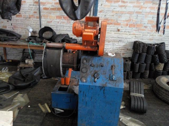Vendo kit d maquinário para recapagem - Foto 3