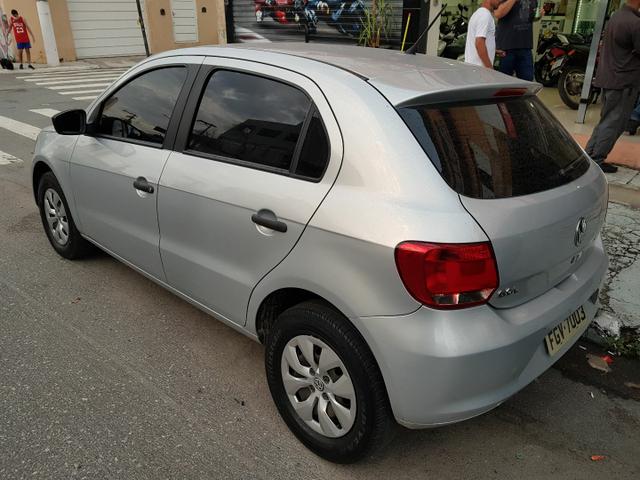 Volkswagen gol 1.0 2015 completo - Foto 4