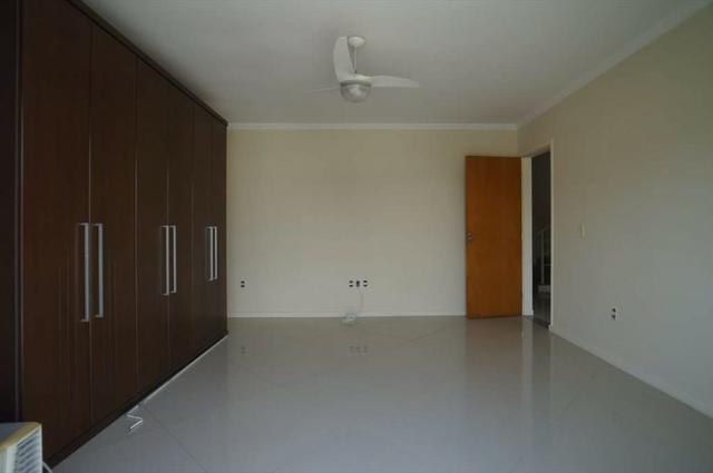 Casa com 4 quartos e piscina em Vargem Pequena! - Foto 13