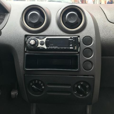 Ford Fiesta Hatch 2007 - 1.0 Flex - Foto 13