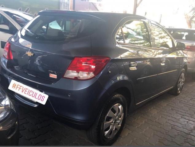Onix 2015/2015 1.0 mpfi lt 8v flex 4p manual - Foto 2