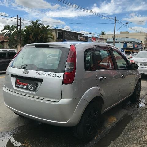 Ford Fiesta Hatch 2007 - 1.0 Flex - Foto 5