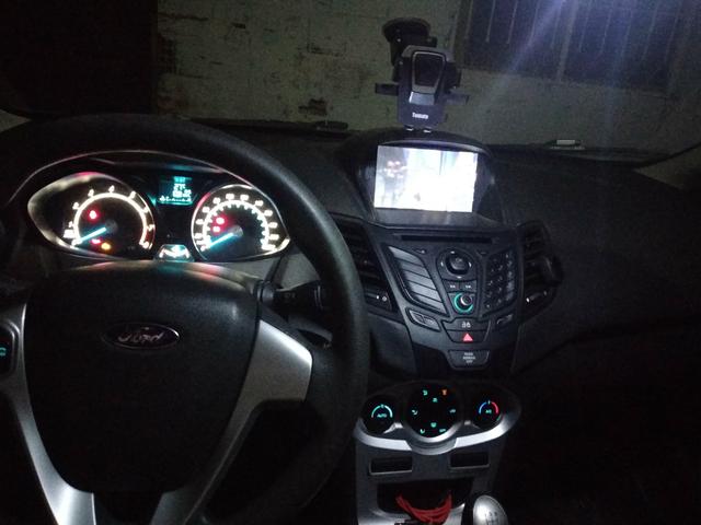 New Fiesta Sedan 1.6 Manual - Foto 5