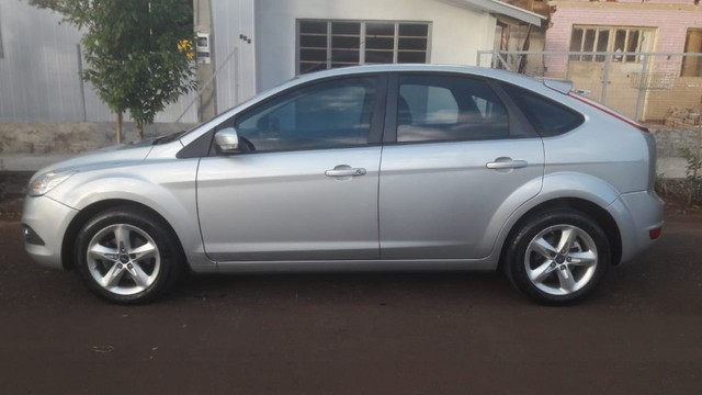 FORD FOCUS HATCH 1.6 2013