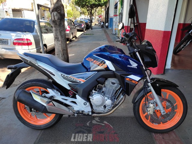 HONDA CB 250 TWISTER 2020