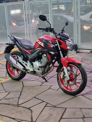 HONDA TWISTER 250 EQUIPADA