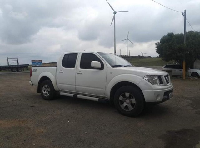 NISSAN FRONTIER XE 2010 TB DIESEL 4X4 2.5 MANUAL