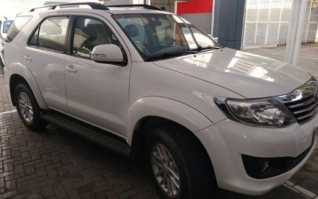 HILUX SW4 2.7 SR 4X2 FLEX AUT. 15/15 39.000 KMS RODADOS