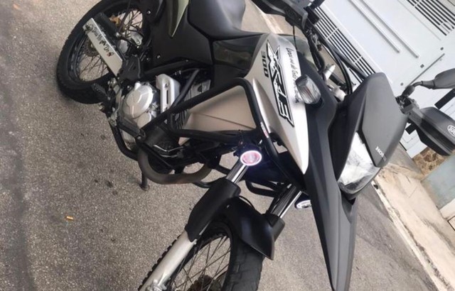 HONDA XRE NO PRECINHO