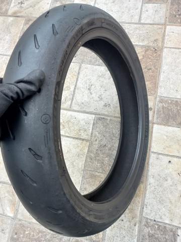 Pneu Michelin Power RS 120/70-17 - Foto 2