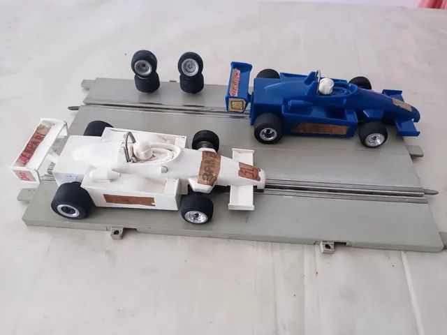 2 carros de autorama estrela completo,revisados e funcionando .