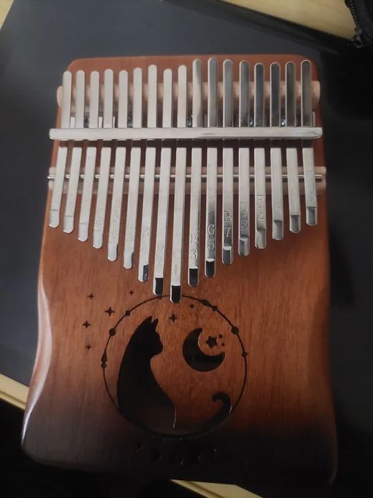 Kalimba de 17 teclas com design de gato