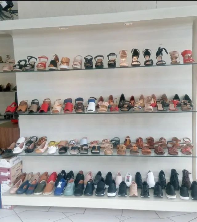 Expositor vitrine em madeira para loja 500,00 cada !  - Foto 3