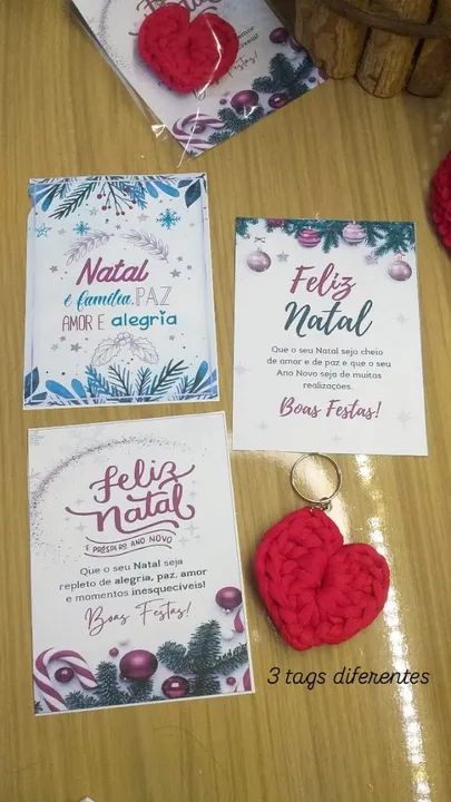 Lembrancinhas de Natal Chaveiro de coração em fio de malha. - Foto 4