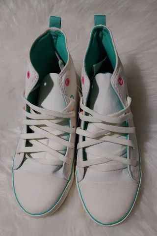 Tênis com ilhoses coloridos  - Foto 5