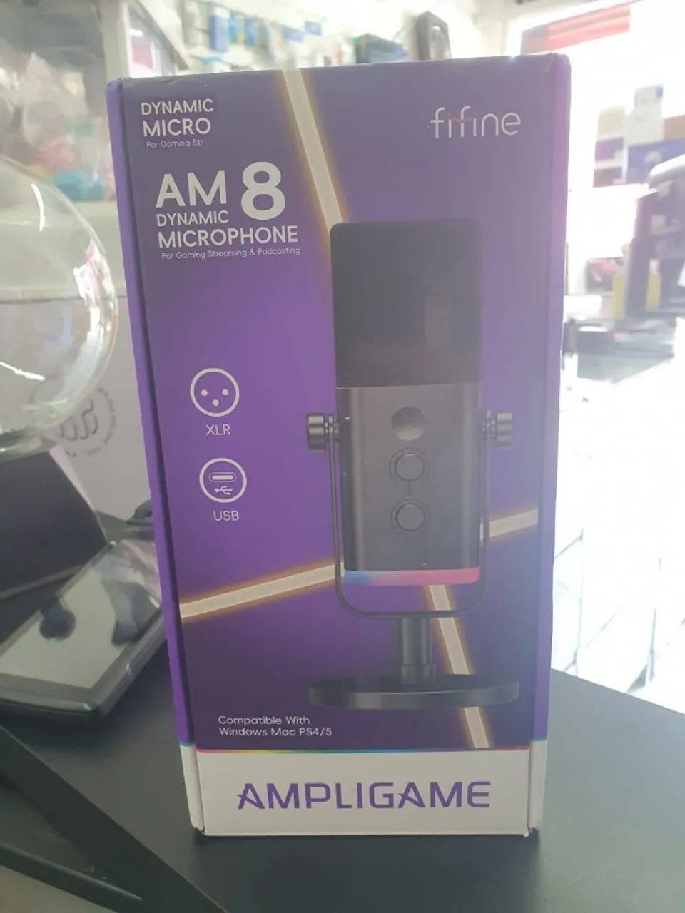 Microfone Dinâmico Gamer Fifine Ampligame Xlr Led Rgb Am8