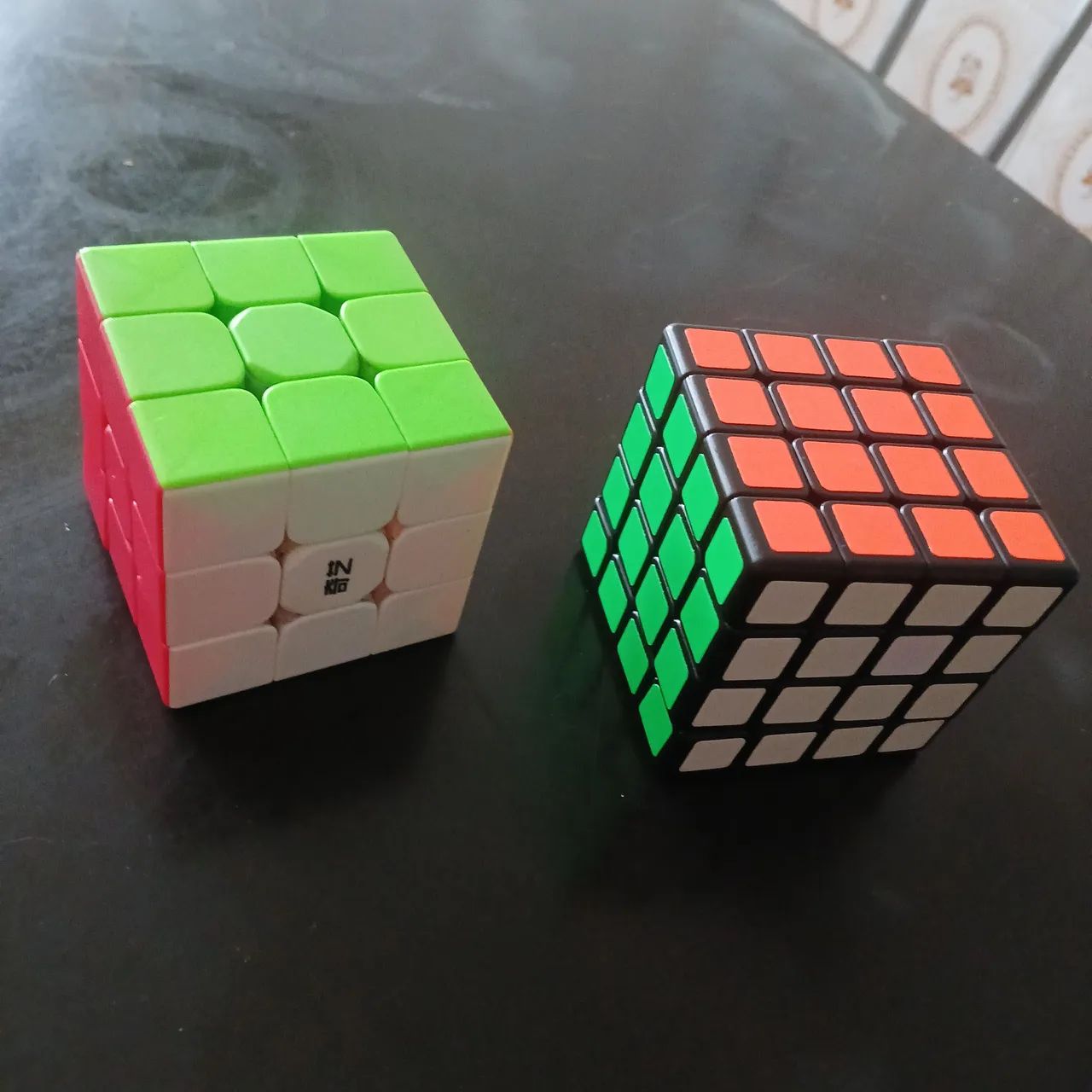 Cubos magicos 3x3 e 4x4