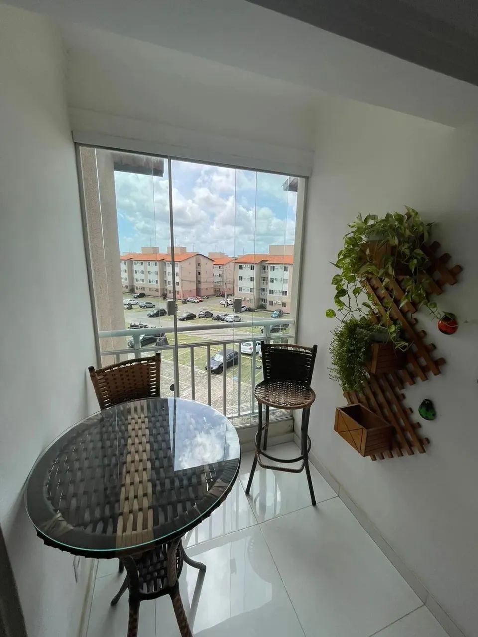 Alugo apartamento com projetados no turu - Foto 2