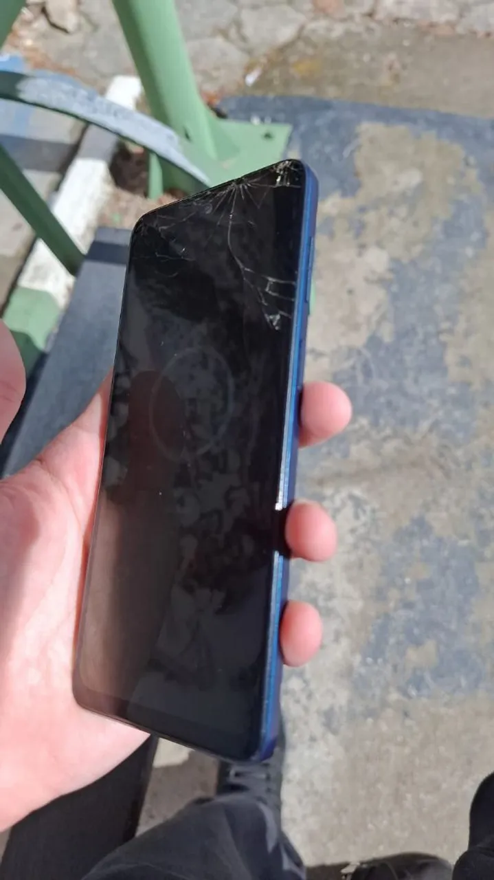 Vendo esse lindo g42 bem top só chamar * 250 pila