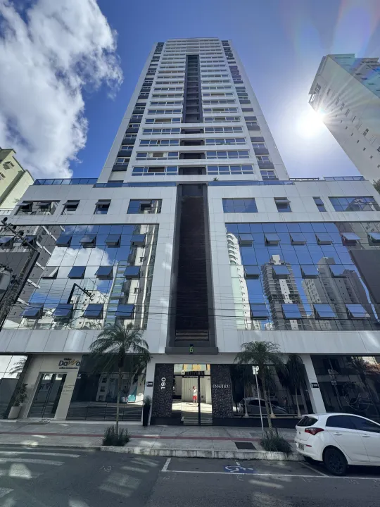 Apartamento para venda possui 135 metros quadrados com 3 quartos