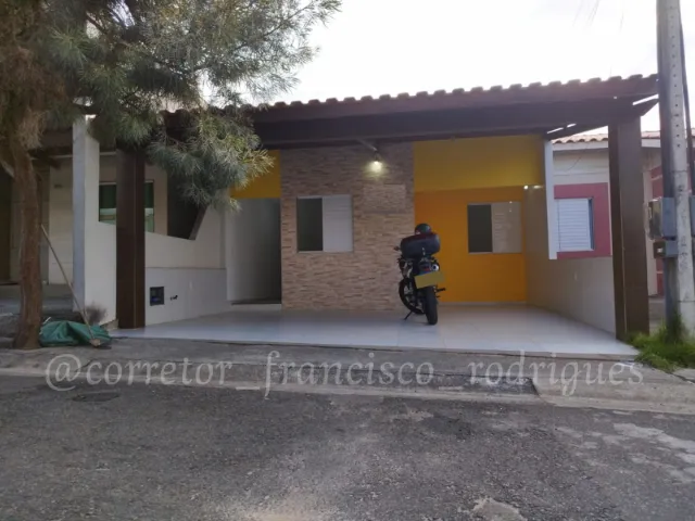 LOCAÇÃO-Casa no sim Condomínio Terra Nova. 3/4, sendo uma suíte.