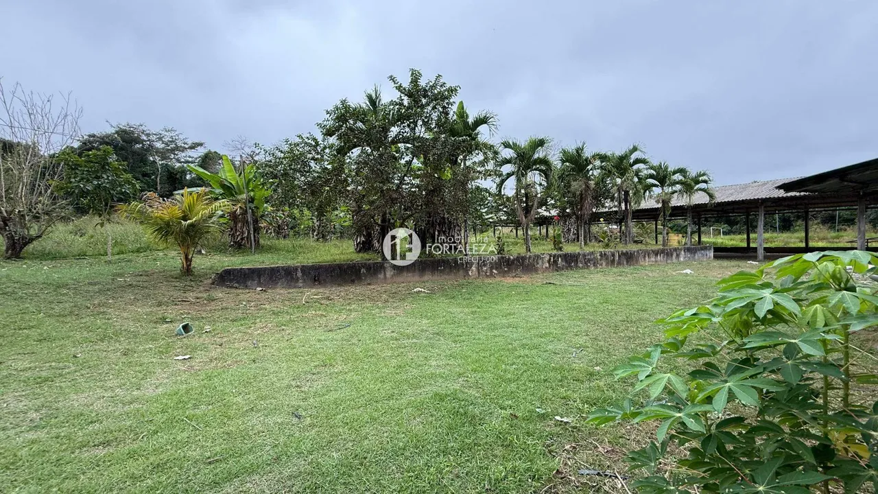 VENDO CHÁCARA COM 4030m², GALPÃO, piscina, 3 quartos em Apolônio Sales - Rio branco, ACRE