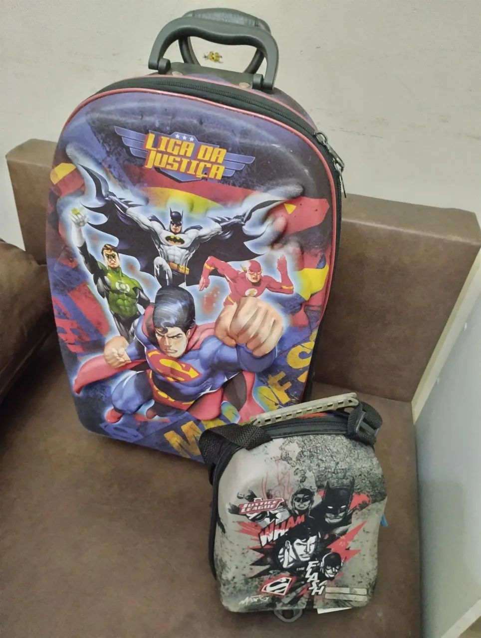 Mochila de rodinhas / Lancheira térmica.