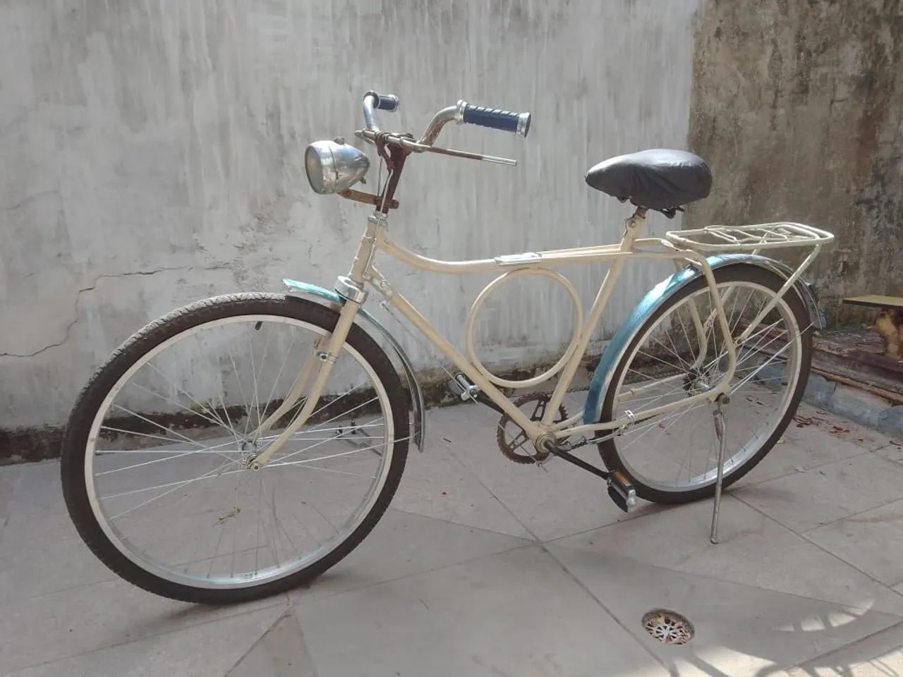 Bicicleta monark barra circular modelo Águia Imperial 