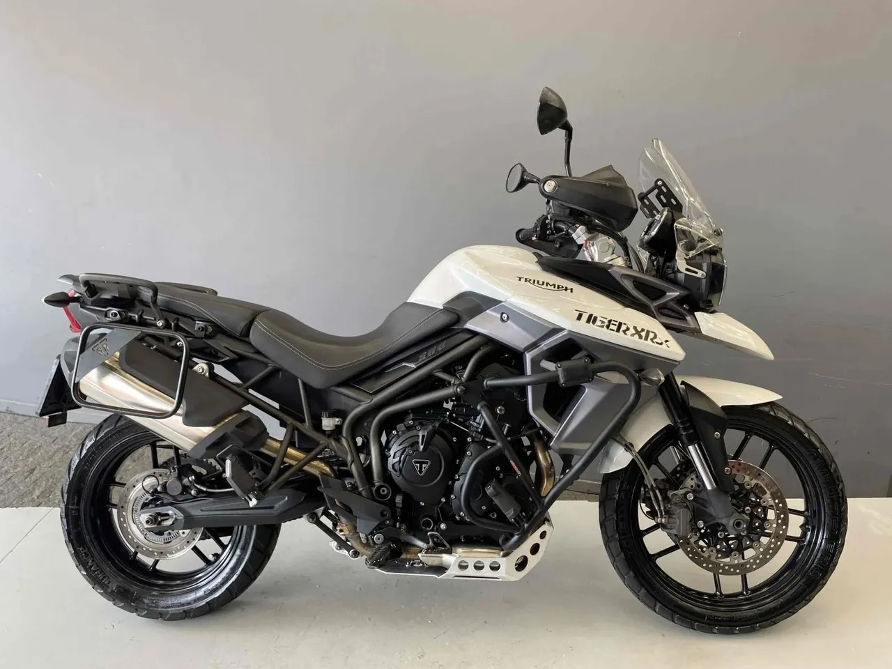 Moto Triumph Tiger 800